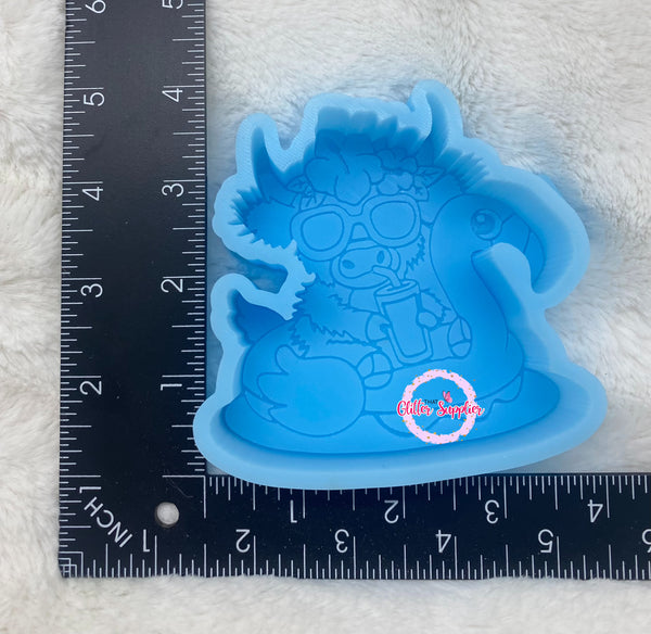 Boujee Highland Cow Freshie Mold